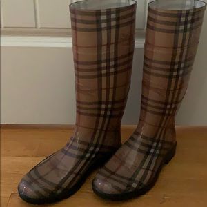 Burberry rain boots